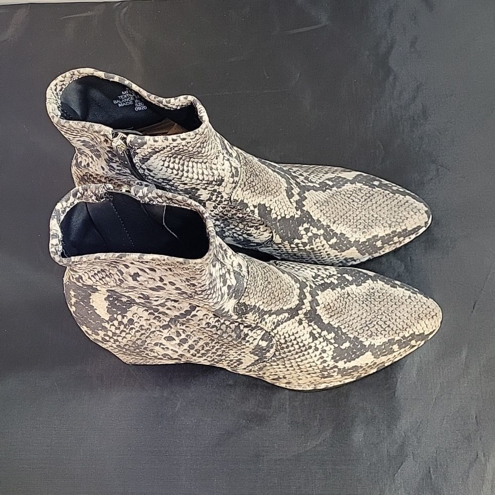 Marc Fisher Pointed Toe Mfleave Snake Print Zip A… - image 5